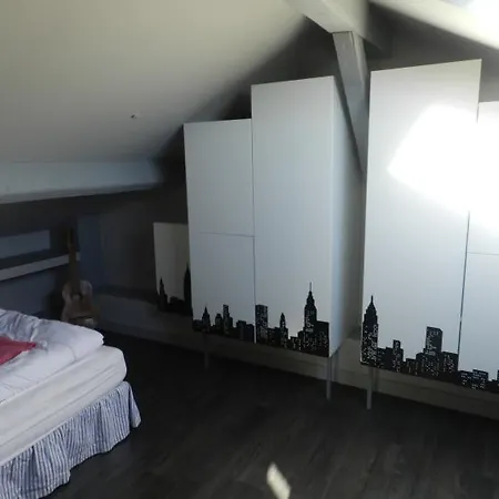 Sleeps 6 Air Con Wifi *