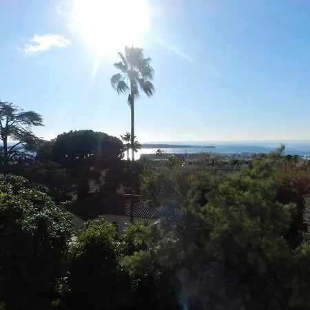 Sleeps 6 Air Con Wifi * Cannes